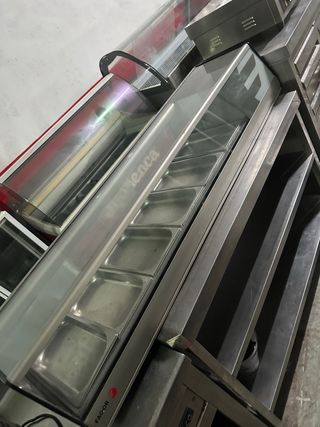 Vitrina de tapas Fagor en buen estado