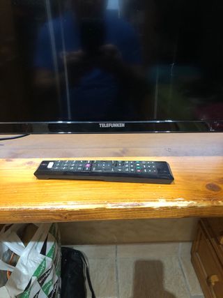 Smart TV Telefunken 32 Negra