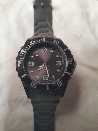 Reloj de Pulsera Negro y Plateado
