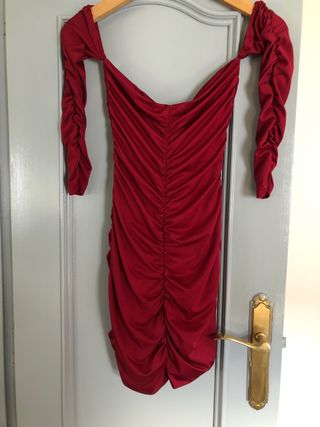 Vestido rojo fruncido