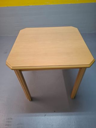 Conjunto mesa madera extensible y 4 sillas