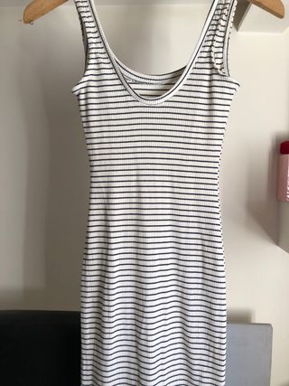 Vestido de rayas sin mangas