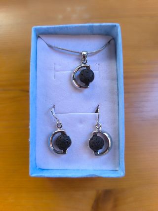 Conjunto Colgante y Pendientes Luna Negra