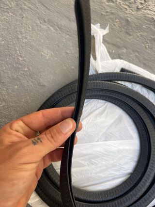 Goma para juntas negra