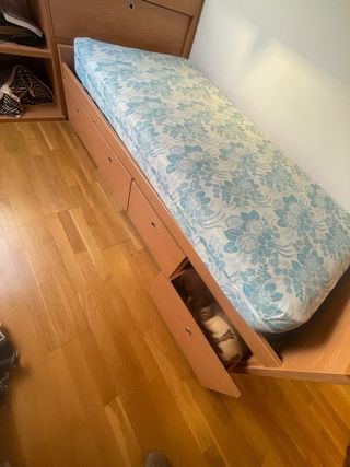 Conjunto 2 Camas + Estanterías