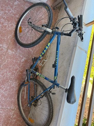 Bicicleta METTA THUNDER