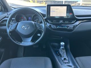 Toyota C-HR 125H ADVANCE
