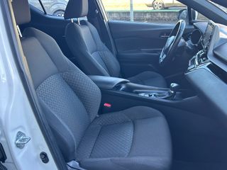 Toyota C-HR 125H ADVANCE