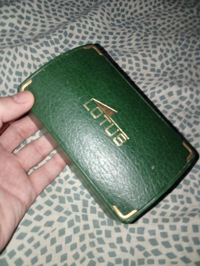 Caja joyero para reloj Lotus