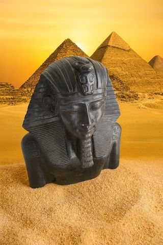 Busto Ramsés II o Tutankamón