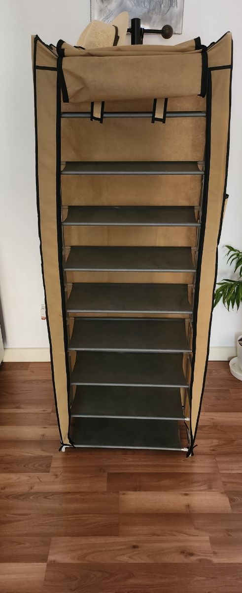 Zapatero de lona beige con 9 baldas