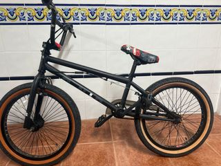 Bicicletta BMX MBM