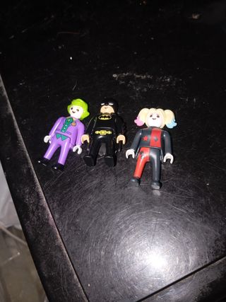 4 Playmobil Marvel DC Huevos Kinder
