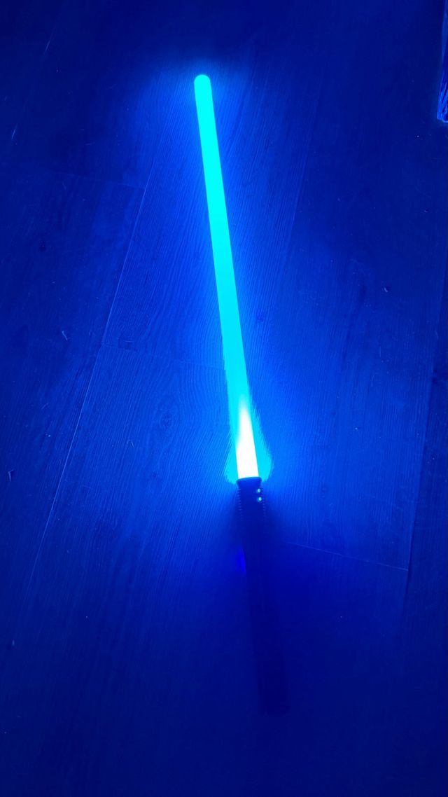 Espada láser led comores con sonido