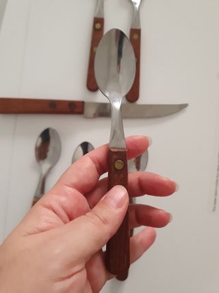 Set 6 cucchiaini e 1 coltello manico legno