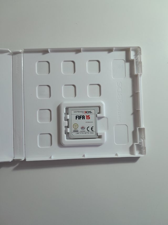 FIFA 15 Legacy Edition 3DS