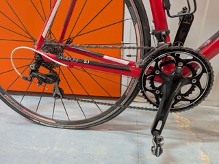 Trek Madone 2.1 Bicicleta de Carretera Roja