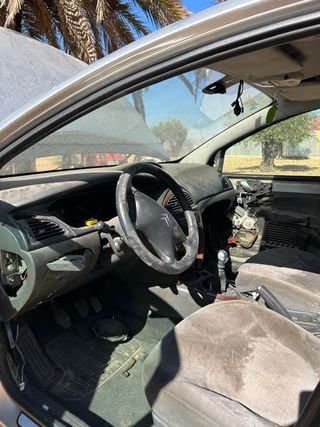 Despiece Citroen C5 2.2HDi 136cv 2003