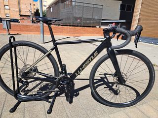 Bicicleta Gravel Whistle carbono.