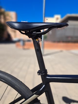 Bicicleta Gravel Whistle carbono.