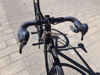 Bicicleta Gravel Whistle carbono.