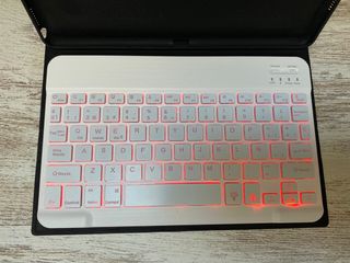 Funda con Teclado para iPad 7ª, 8ª, 9ª Generación