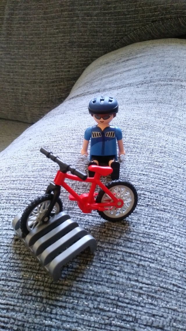 Comisaría Playmobil con helicóptero, moto y coche