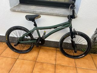 Bicicleta BMX Monty Verde