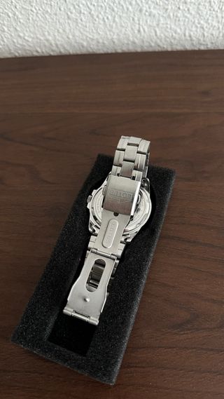 Reloj Lotus y 1 de regalo 