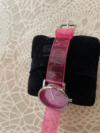 Reloj DKNY Rosa Nuevo