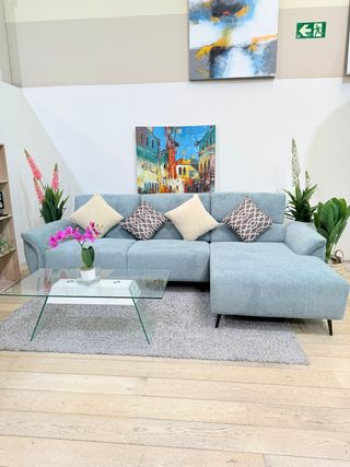 Sofá Chaise Longue hermoso color nuevo