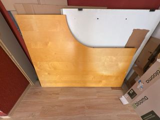 Mesa de despacho de madera