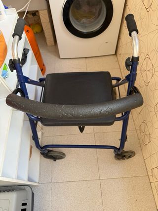 Andador para ancianos azul