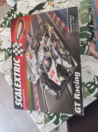 Scalextric GT Racing Coches , solo usado una vez.