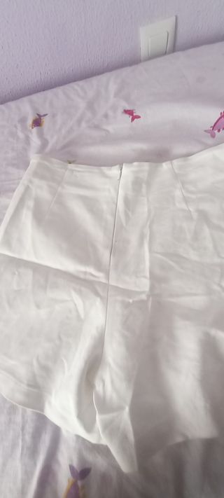 Falda pantalón Stradivarius blanca