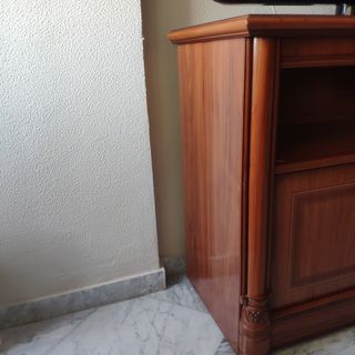 Mesa de TV de madera 