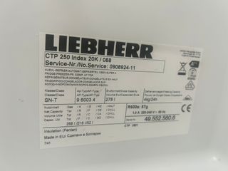 Nevera Liebherr blanca