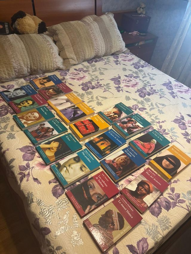 La prisionera,
La reina de los bandidos,
...