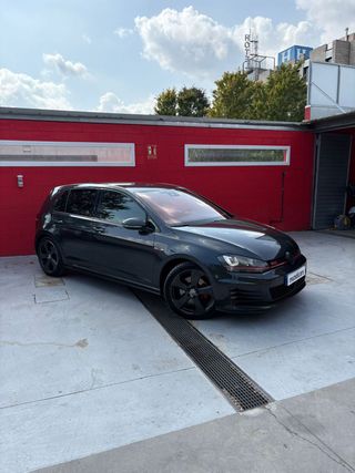 Volkswagen Golf 2.0 TSI 220cv DSG GTI BMT