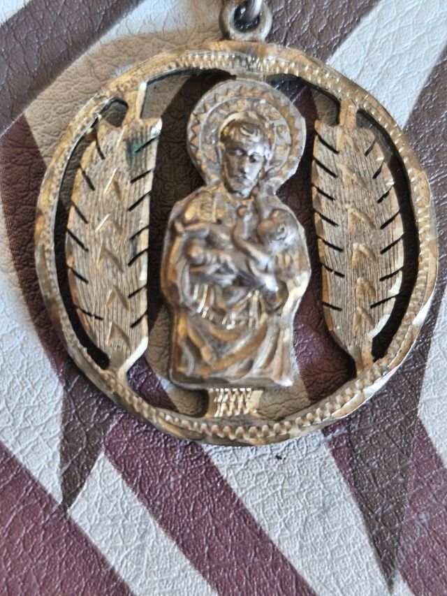 Medaglia Santo con punte dell'Argentina degli anni '30..