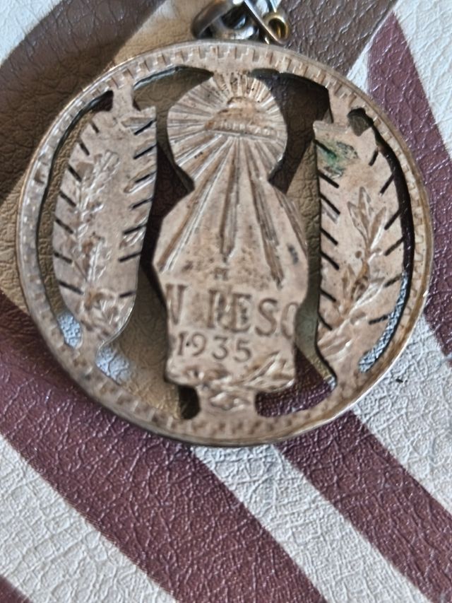 Medaglia Santo con punte dell'Argentina degli anni '30..