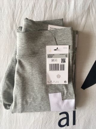 Leggings Nike Grises con Logo