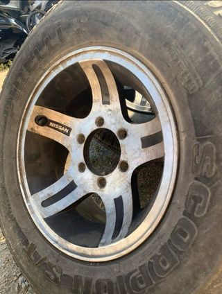 Llantas Centra para Nissan 