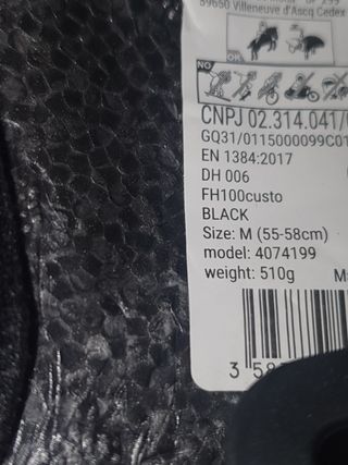 Casco de equitación negro