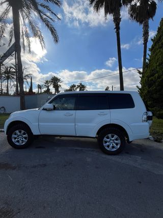 Mitsubishi Montero-2016-160.000 km