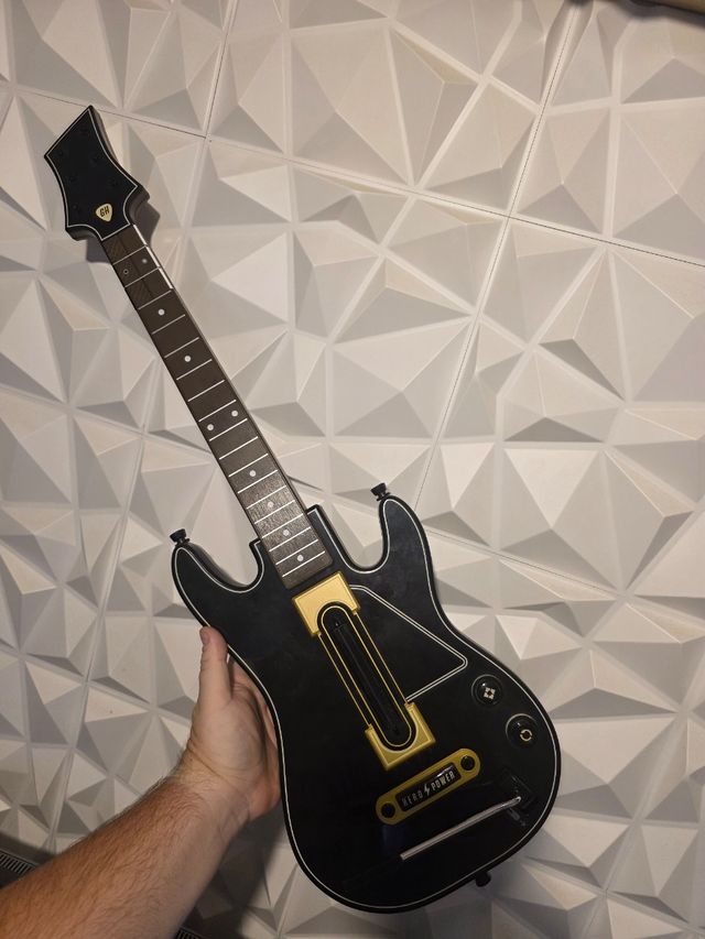 Guitar Hero Live PS4 + Guitarra