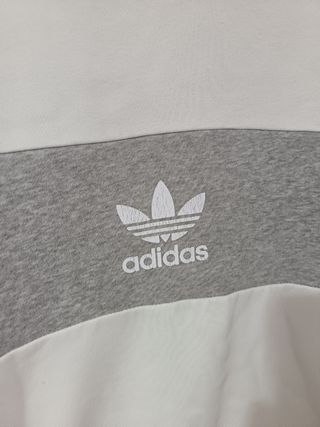 Sudadera Adidas Blanca y Gris