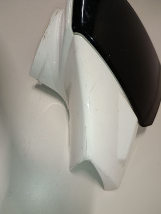 Tapa Manillar Peugeot Kisbee Blanca Negra