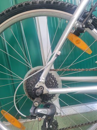 Bicicleta GIANT Sedona DX