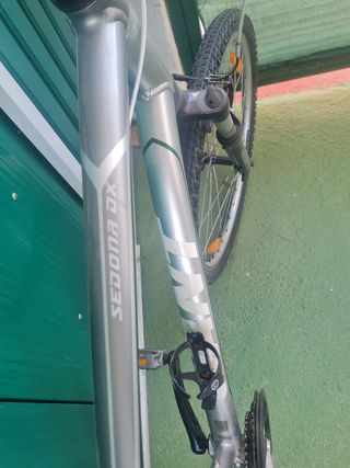 Bicicleta GIANT Sedona DX
